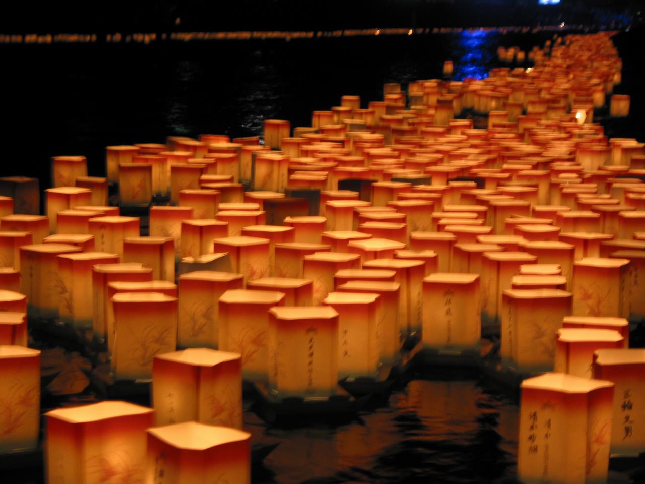 永平寺大燈籠ながしの写真